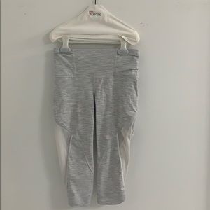 Lululemon Capri with mesh size 6